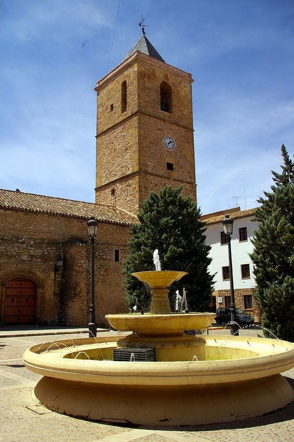 Hostal Miguel Hernandez Munera Exteriér fotografie