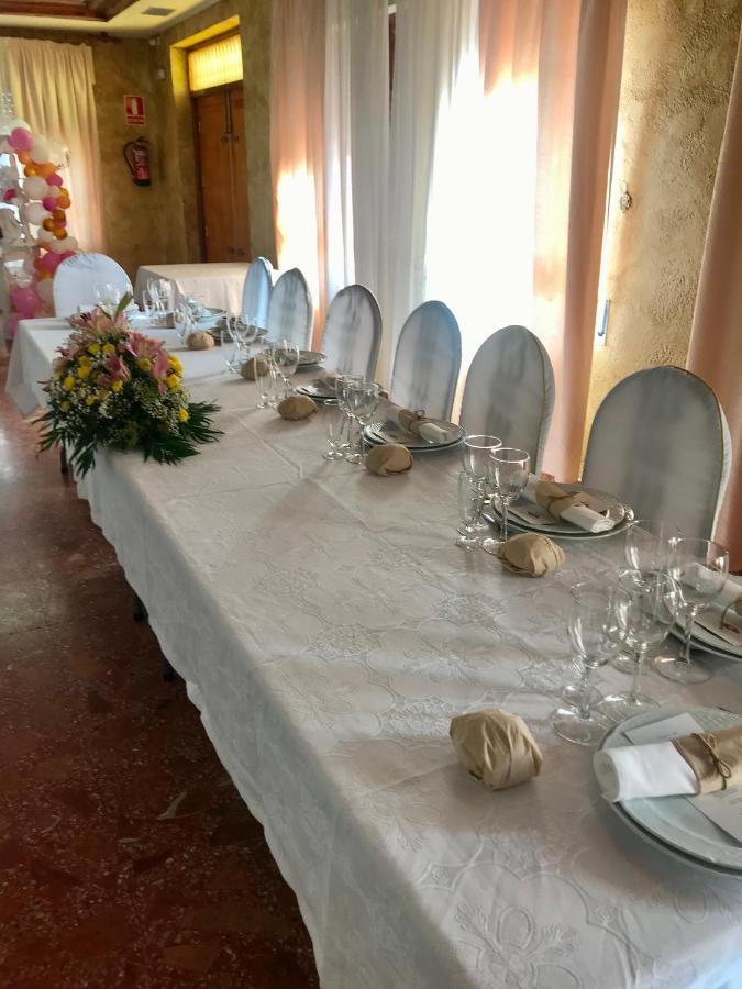 Hostal Miguel Hernandez Munera Exteriér fotografie