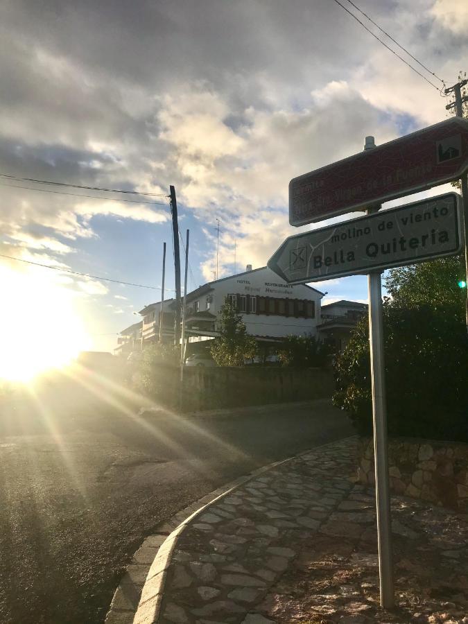 Hostal Miguel Hernandez Munera Exteriér fotografie