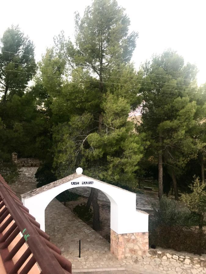 Hostal Miguel Hernandez Munera Exteriér fotografie
